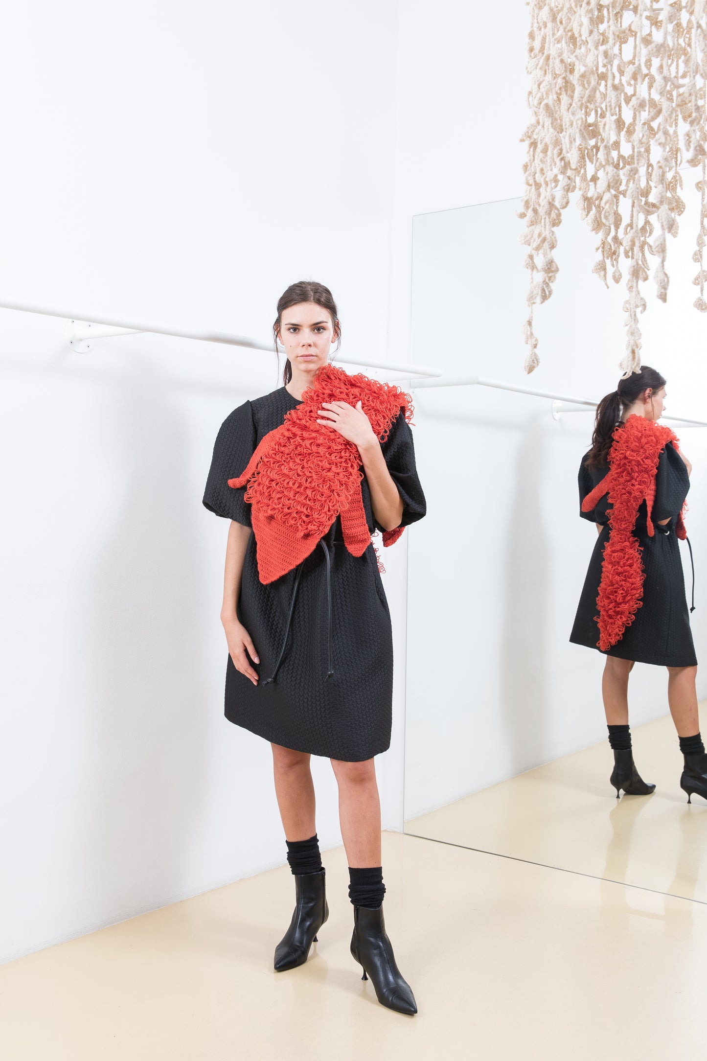 CROCHETED FOX COLLAR