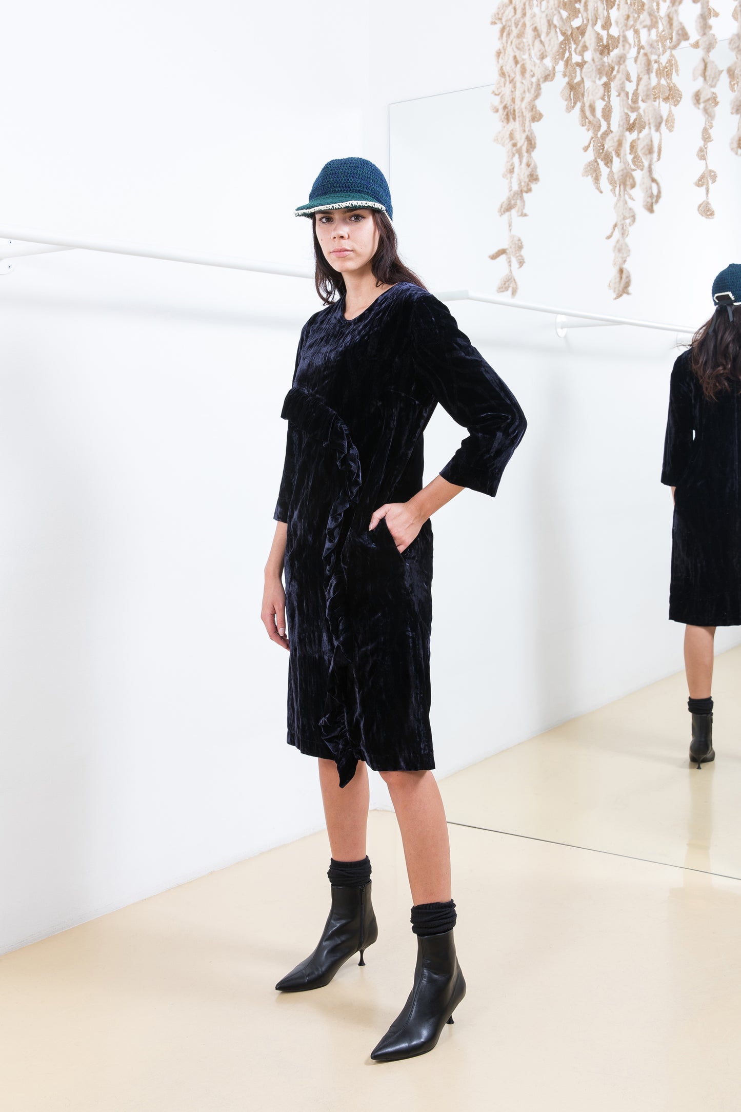 DARK BLUE VELVET DRESS