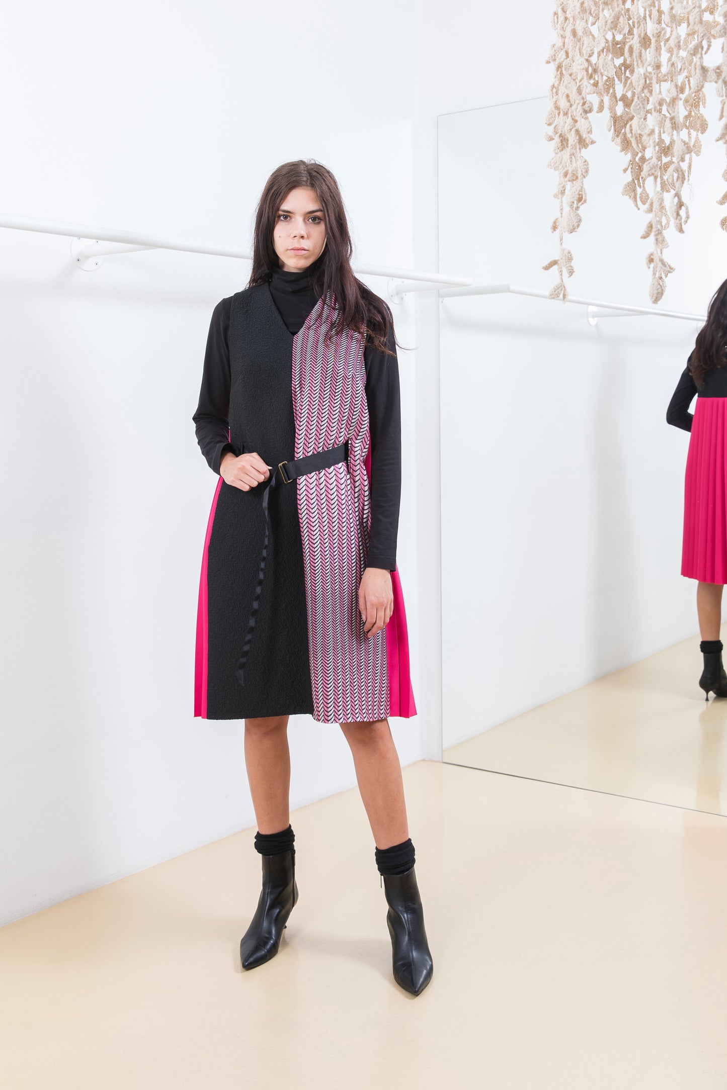 HALF-PLEATED DRESS