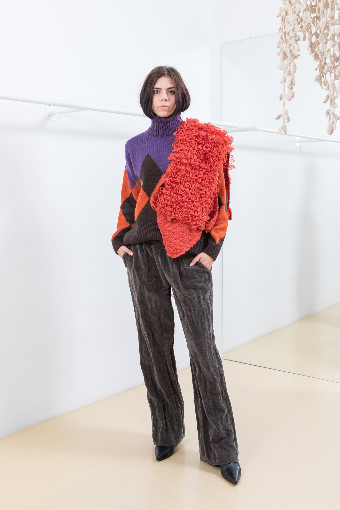 VELVET CRINKLED TROUSERS