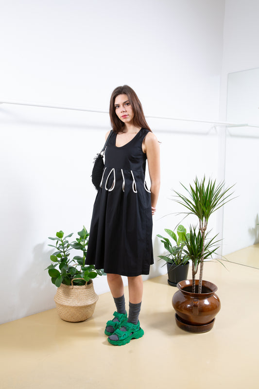 Black Sleeveless Dress