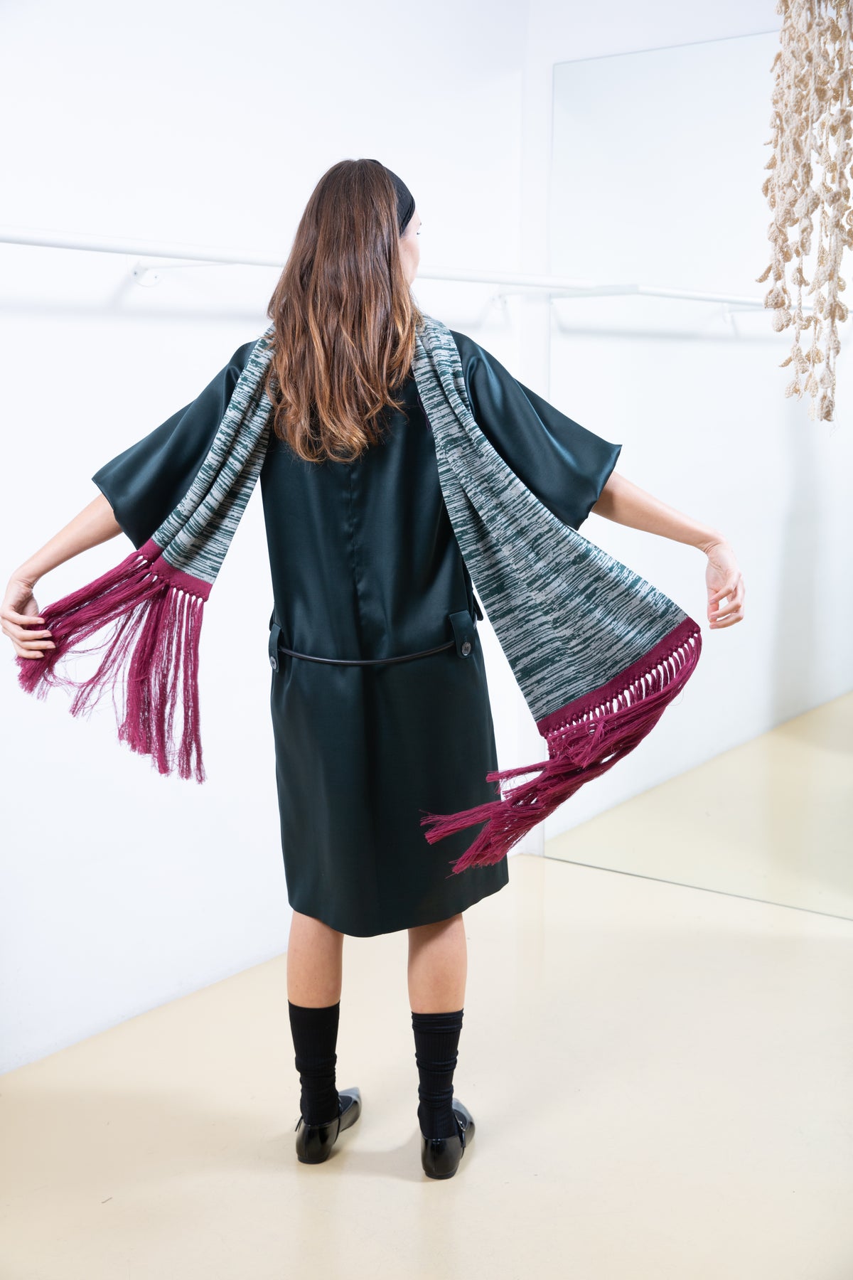 GREEN SCARF