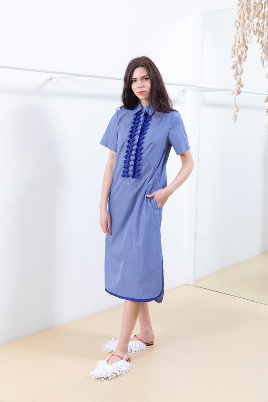 BLUE AND WHITE STRIPED SHIRT DRESS WITH DECORATIVE RIBBON